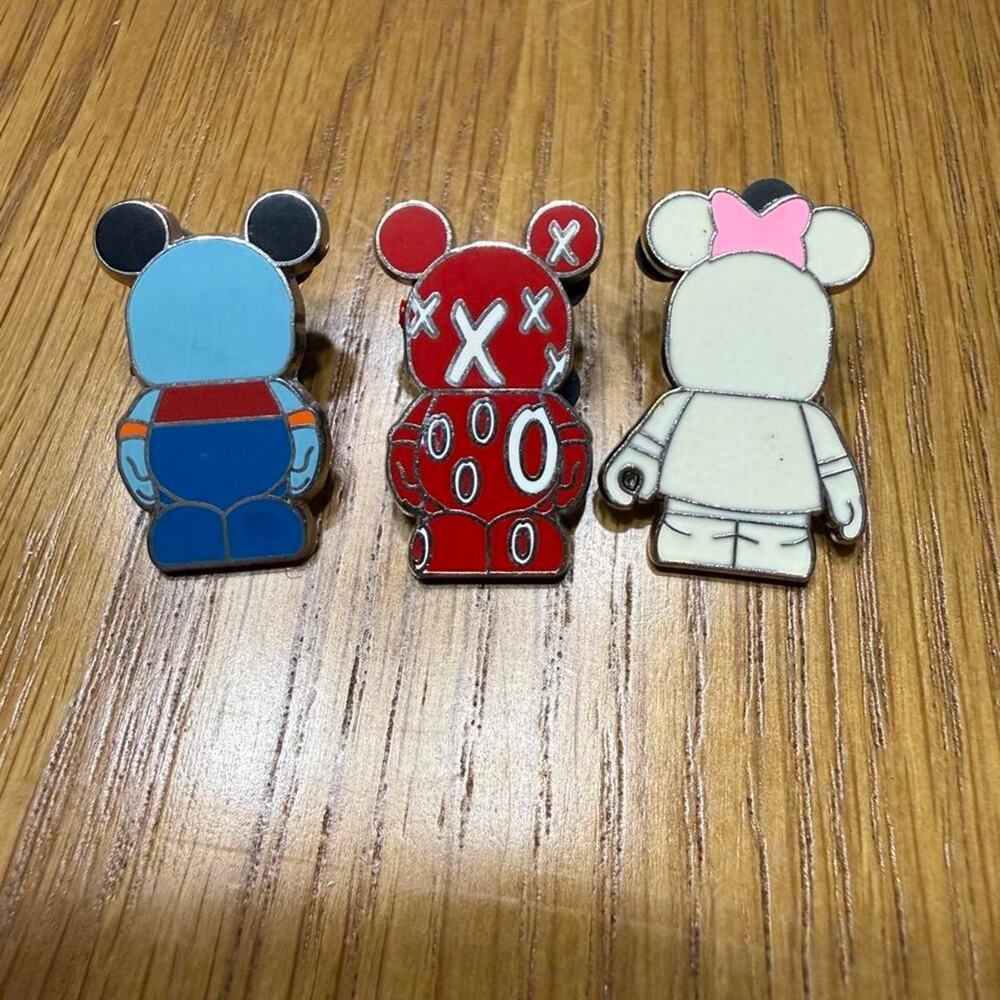 Lot of 3 vinylmation genie